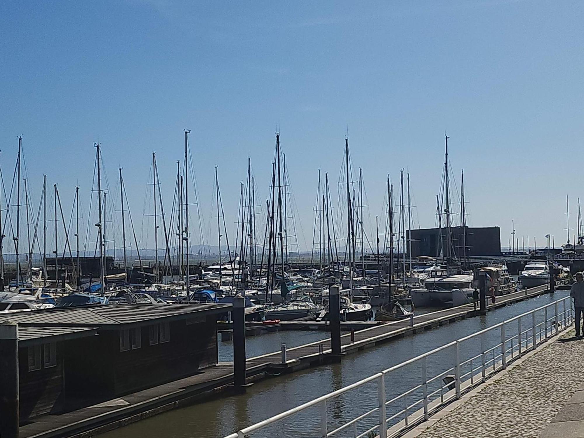 Private Yacht, We Love Our Guests Lisbon Exterior photo