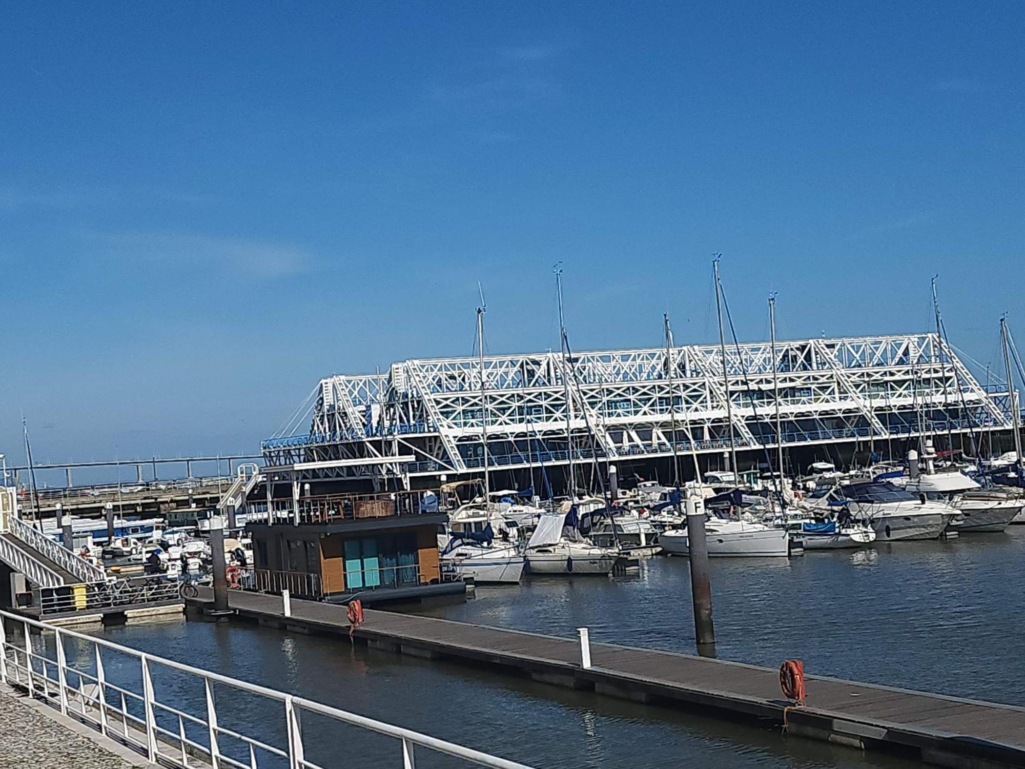 Private Yacht, We Love Our Guests Lisbon Exterior photo